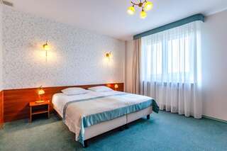 Отель Hotel La Mar Кельце Двухместный номер с 1 кроватью или 2 отдельными кроватями-2